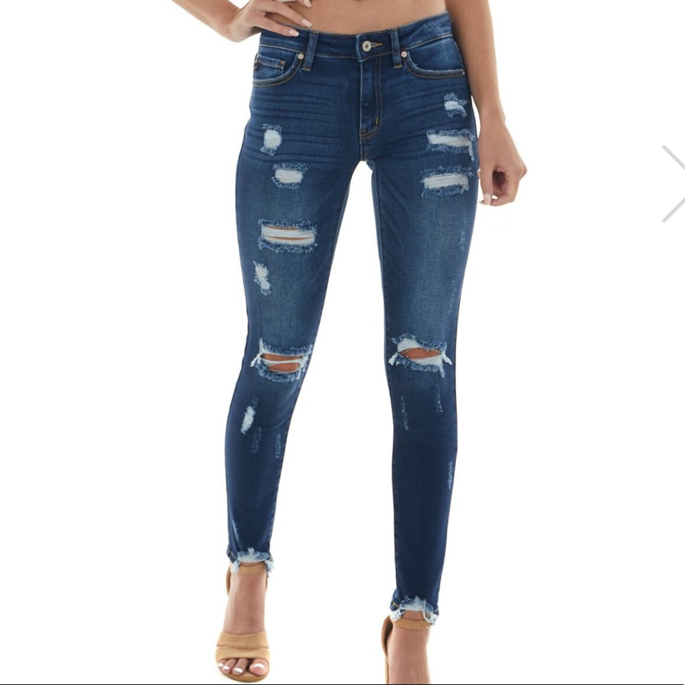 Buckle - KanCan Skinny Distressed Jeans, like new!